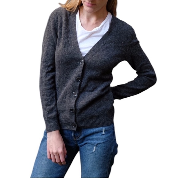UNIQLO Charcoal Grey Long Sleeve V Neck Button Up Knit Cardigan Sweater - Small - Picture 11 of 16